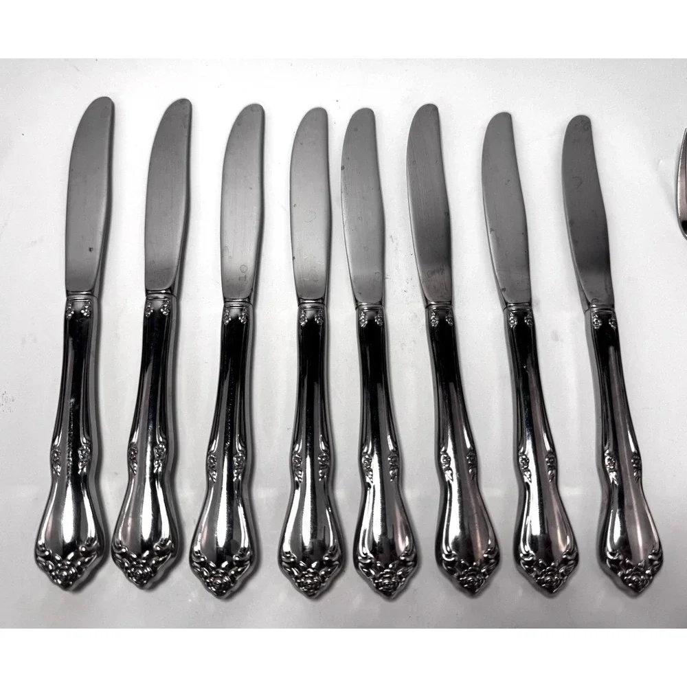 Oneida SSS Celebrity 48 Pc Stainless Steel  (8) 5 Pc Place Settings - Excellent